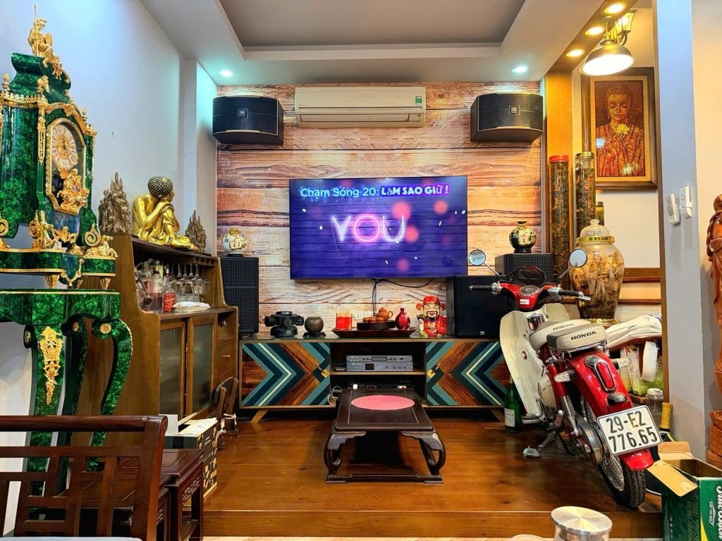 Bán nhà Đông Tác - diện tích 40.8m2 5 tầng - Nhà lô góc 2 mặt thoáng - giá 13,6 tỷ