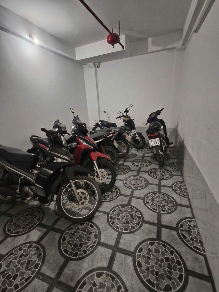 Bán nhà Triều Khúc - diện tích 39m2 8 tầng - Gần ô tô, nhà 2 mặt thoáng - giá 12,45 tỷ