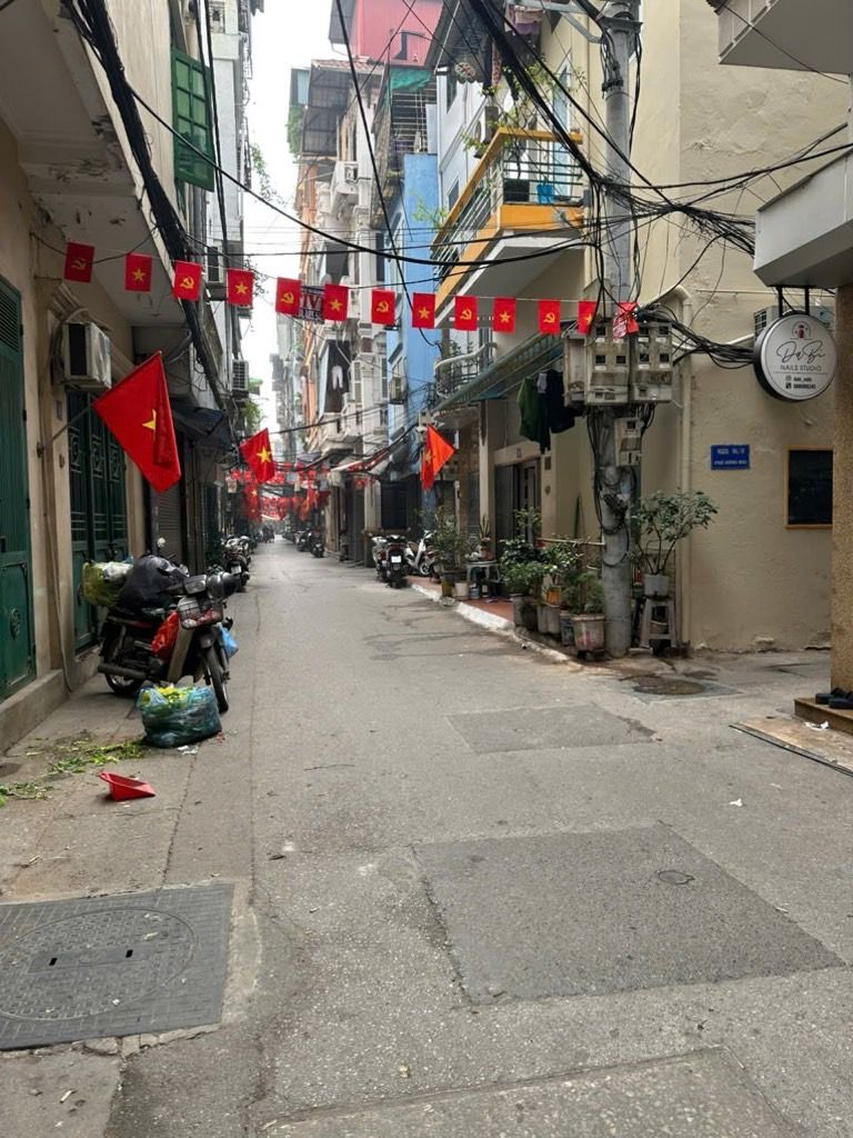 Bán nhà Hồng Mai - diện tích 18m2 5 tầng - ô tô tránh - giá 7,15 tỷ