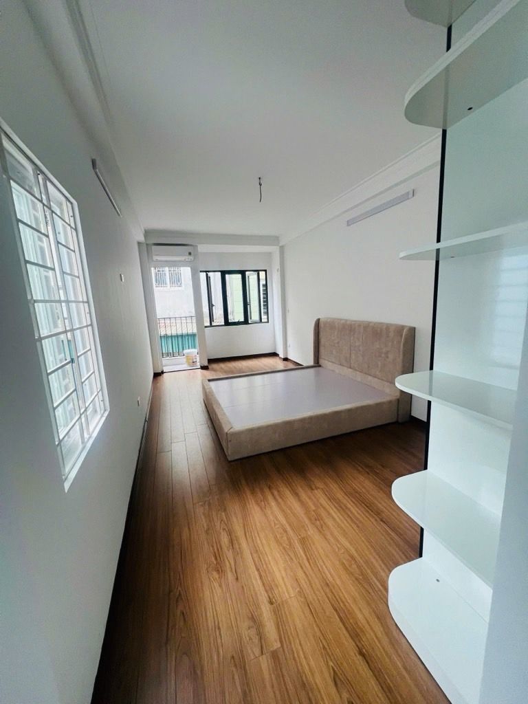 Bán nhà Thổ Quan - diện tích 33m2 5 tầng - Ngõ 4m, gần phố - giá 10,9 tỷ