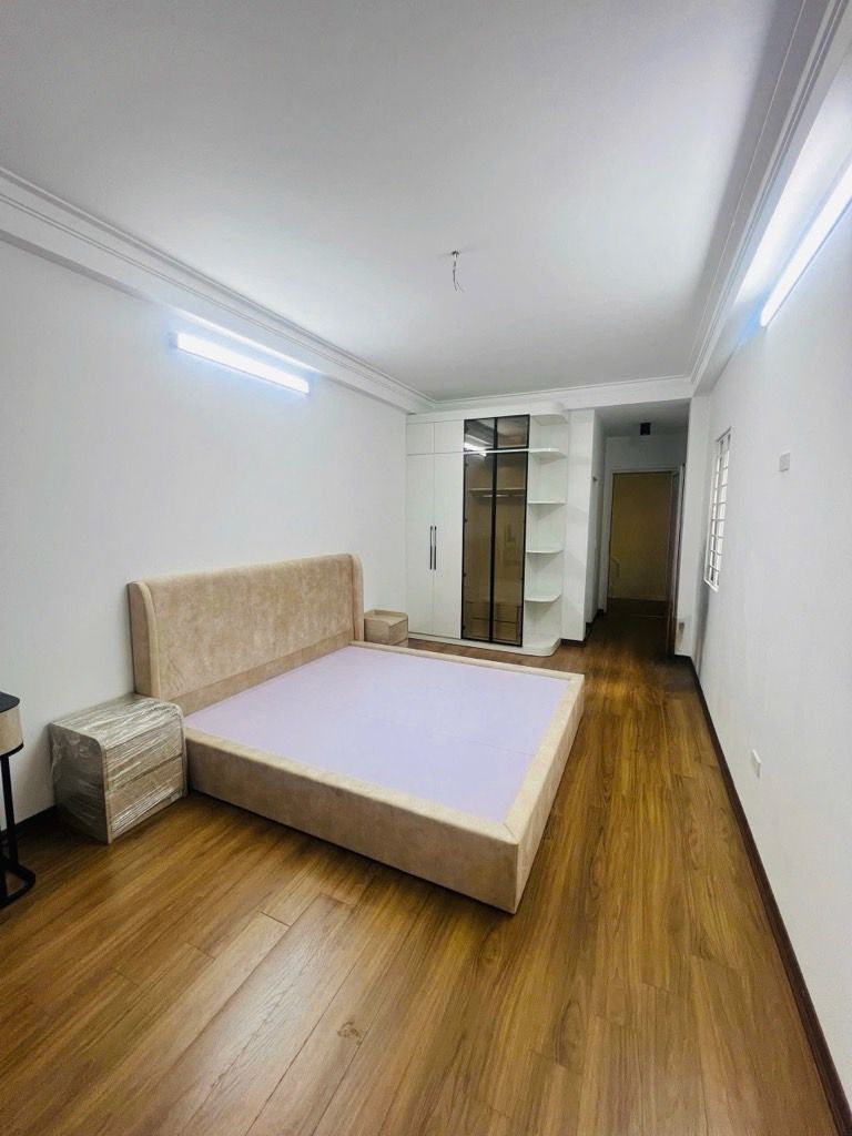 Bán nhà Thổ Quan - diện tích 33m2 5 tầng - Ngõ 4m, gần phố - giá 10,9 tỷ