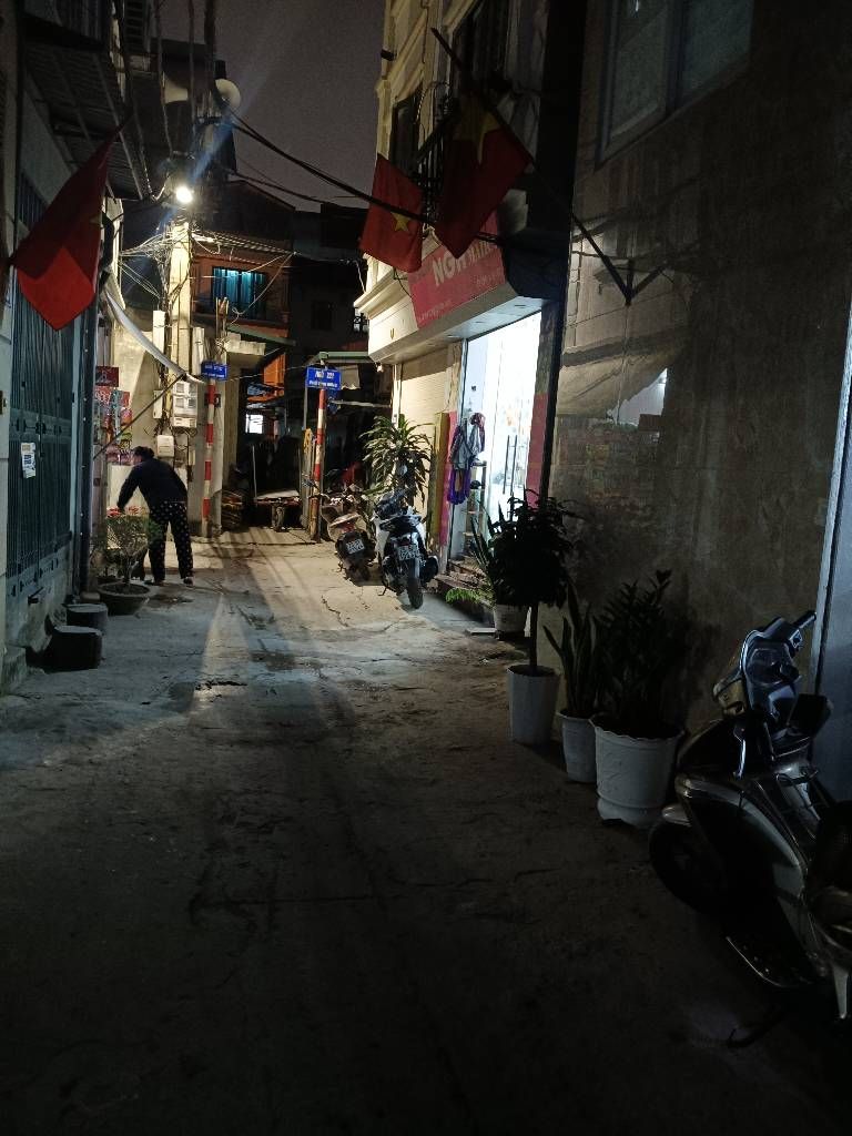 Bán nhà Vĩnh Hưng - diện tích 75m2 1 tầng - đất to, lối vào thoáng đãng - giá 10,5 tỷ