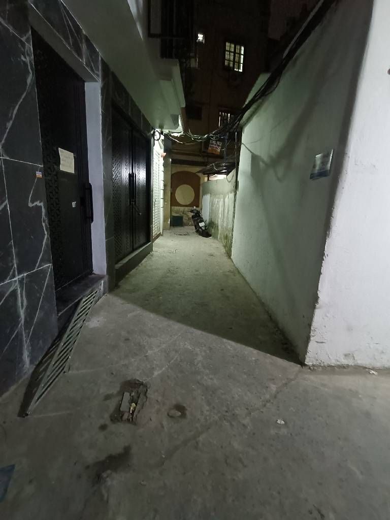 Bán nhà Vĩnh Hưng - diện tích 75m2 1 tầng - đất to, lối vào thoáng đãng - giá 10,5 tỷ