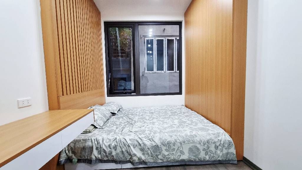 Bán nhà Giáp Bát - diện tích 32m2 5 tầng - ngõ ô tô thông - giá 12,8 tỷ