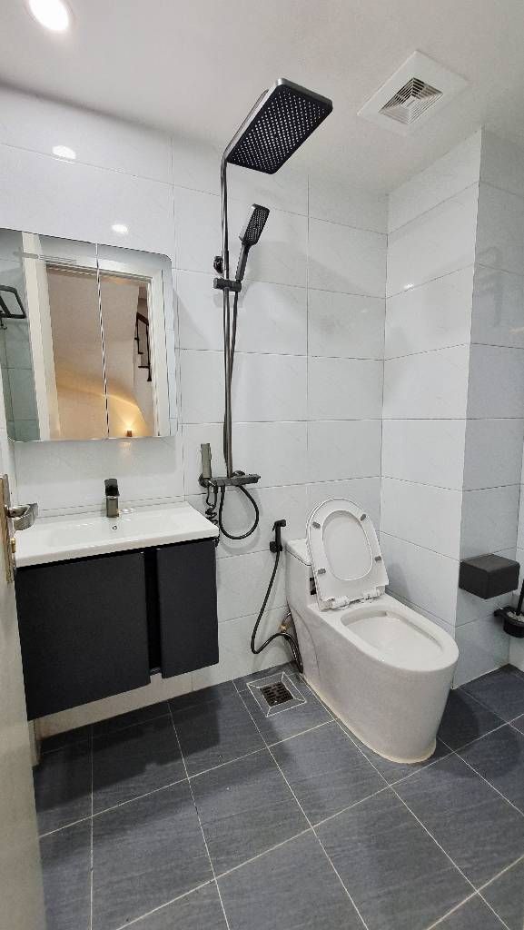 Bán nhà Giáp Bát - diện tích 32m2 5 tầng - ngõ ô tô thông - giá 12,8 tỷ