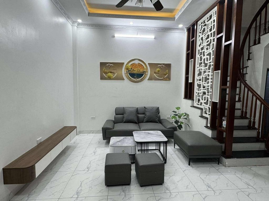 Bán nhà Nguyễn Đức Cảnh - diện tích 30m2 5 tầng - Nhà đẹp BTCT - giá 7,6 tỷ