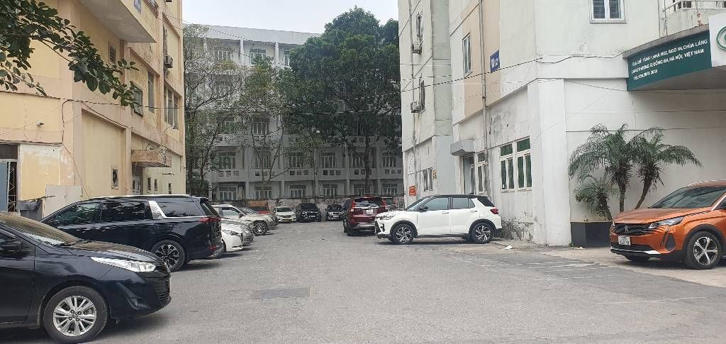 Bán nhà Chùa Láng - diện tích 72.3m2 1 tầng - Căn hộ đẹp hiếm có - giá 7.5 tỷ