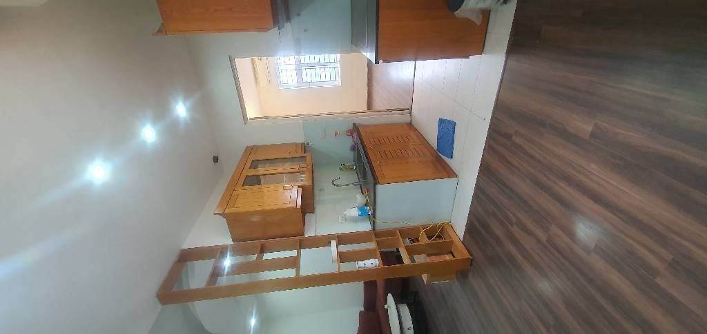 Bán nhà Chùa Láng - diện tích 72.3m2 1 tầng - Căn hộ đẹp hiếm có - giá 7.5 tỷ