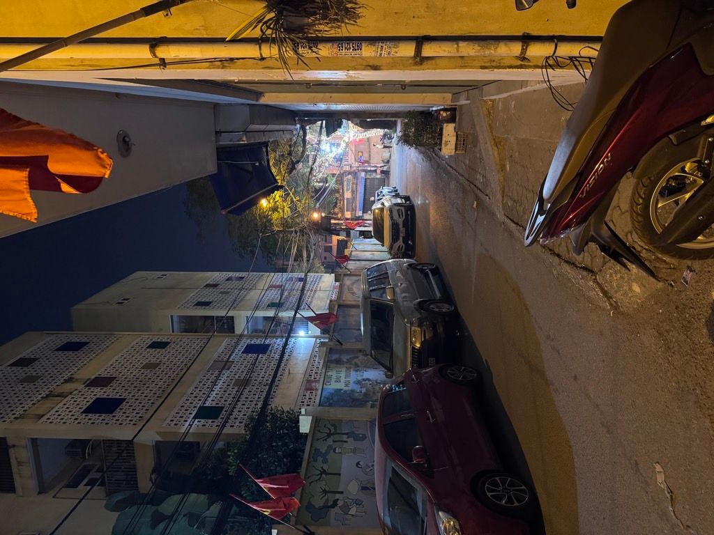 Bán nhà Mai Động - diện tích 55m2 2 tầng - ô tô đỗ cửa - giá 3,49 tỷ