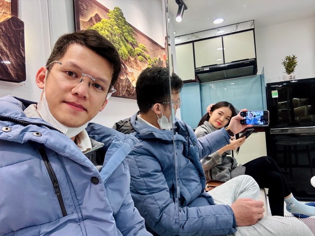 Bán nhà Vũ Hữu - diện tích 20,5m2 4 tầng - Ngõ 2,2m thông kinh doanh - giá 5,5 tỷ