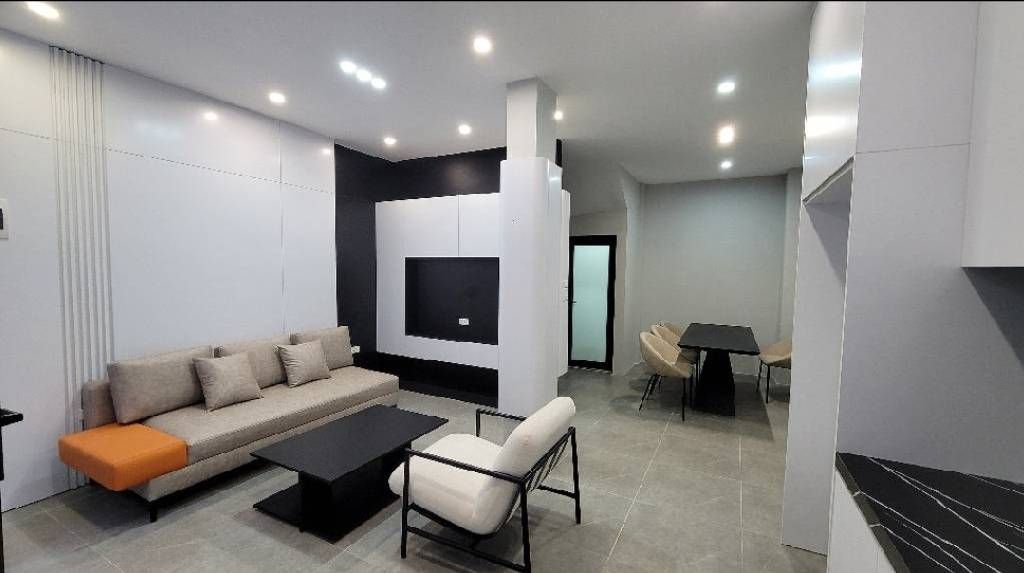 Bán nhà Nguyễn Thị Định - diện tích 36,8m2 5 tầng - mặt tiền rộng thoáng - giá 14 tỷ