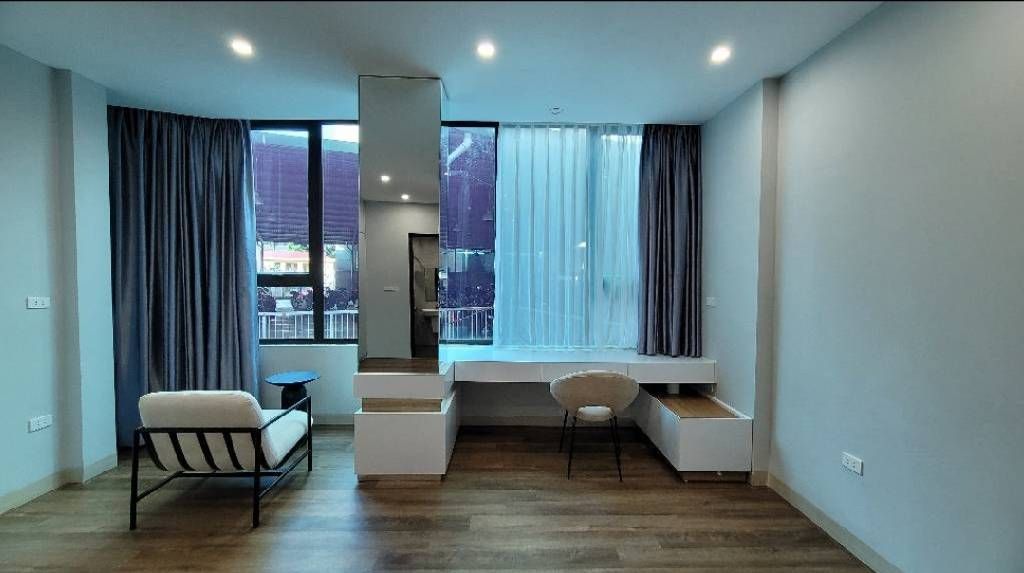 Bán nhà Nguyễn Thị Định - diện tích 36,8m2 5 tầng - mặt tiền rộng thoáng - giá 14 tỷ