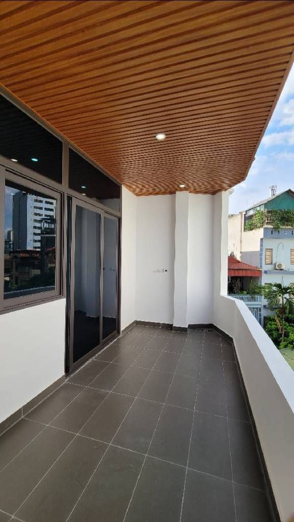 Bán nhà Nguyễn Thị Định - diện tích 36,8m2 5 tầng - mặt tiền rộng thoáng - giá 14 tỷ