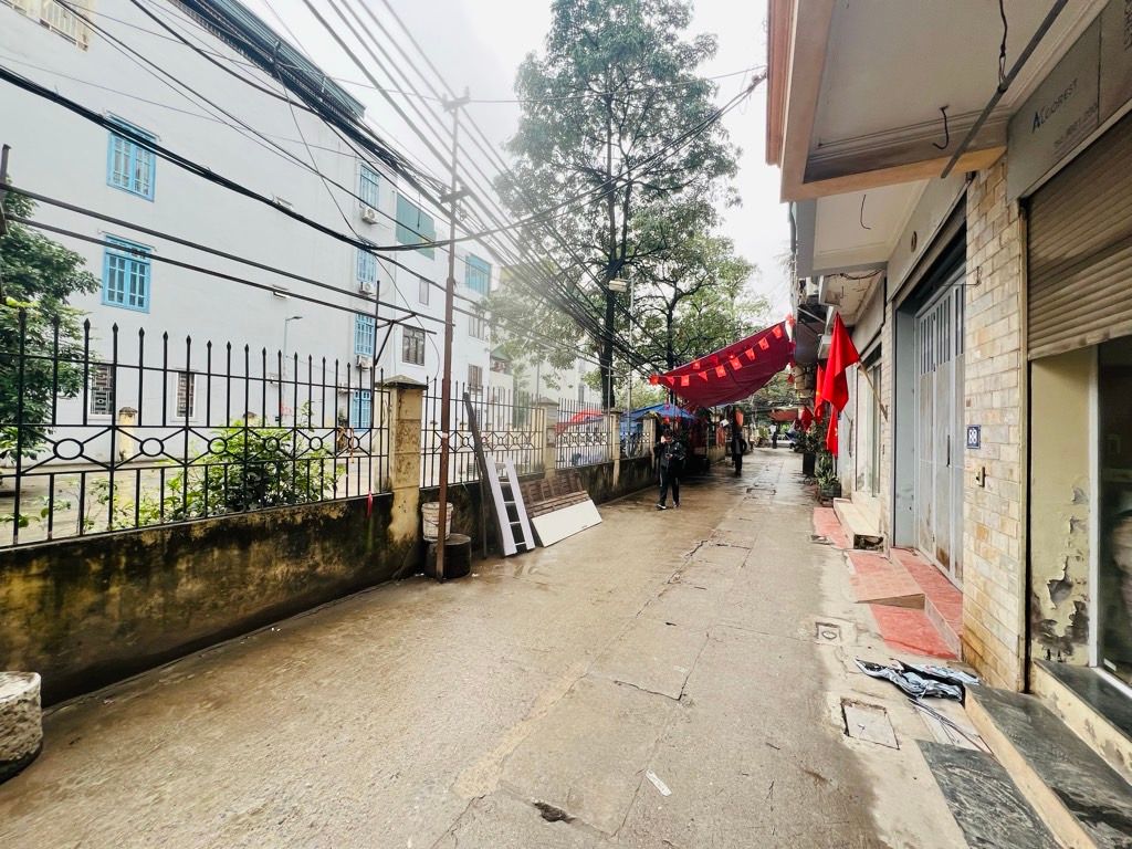 Bán nhà Kim Giang - diện tích 35m2 4 tầng - lô góc thoáng sáng - giá 8,6 tỷ