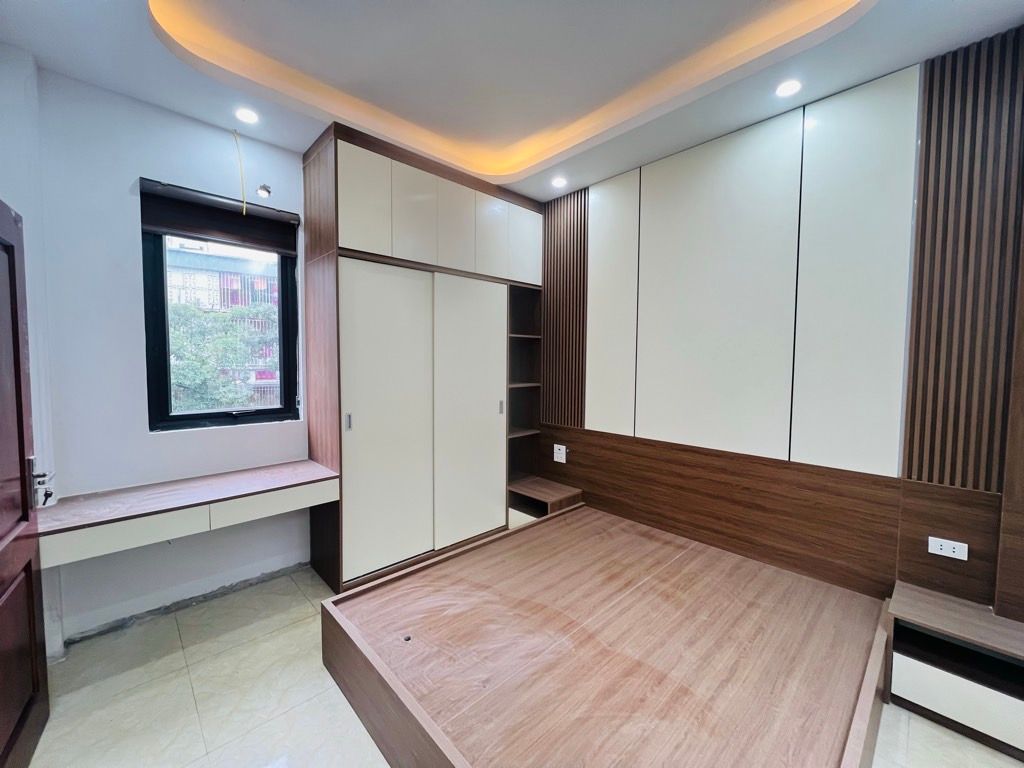 Bán nhà Kim Giang - diện tích 35m2 4 tầng - lô góc thoáng sáng - giá 8,6 tỷ