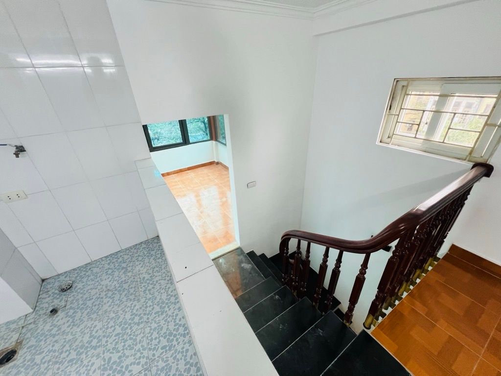 Bán nhà Kim Giang - diện tích 35m2 4 tầng - lô góc thoáng sáng - giá 8,6 tỷ