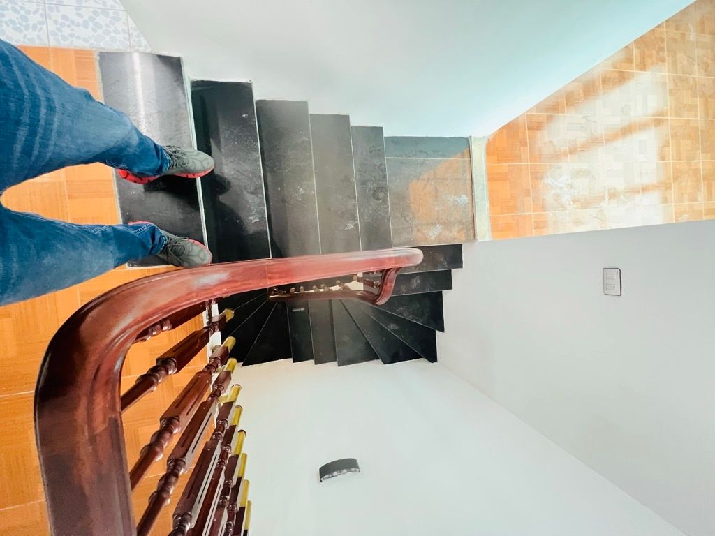 Bán nhà Kim Giang - diện tích 35m2 4 tầng - lô góc thoáng sáng - giá 8,6 tỷ