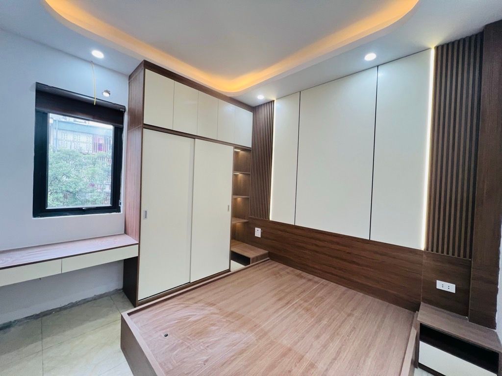 Bán nhà Kim Giang - diện tích 35m2 4 tầng - lô góc thoáng sáng - giá 8,6 tỷ