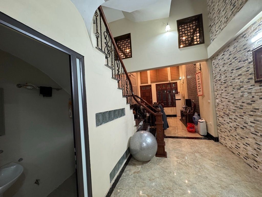 Bán nhà Bùi Xương Trạch - diện tích 58m2 6 tầng - 2 mặt ngõ - giá 15,6 tỷ