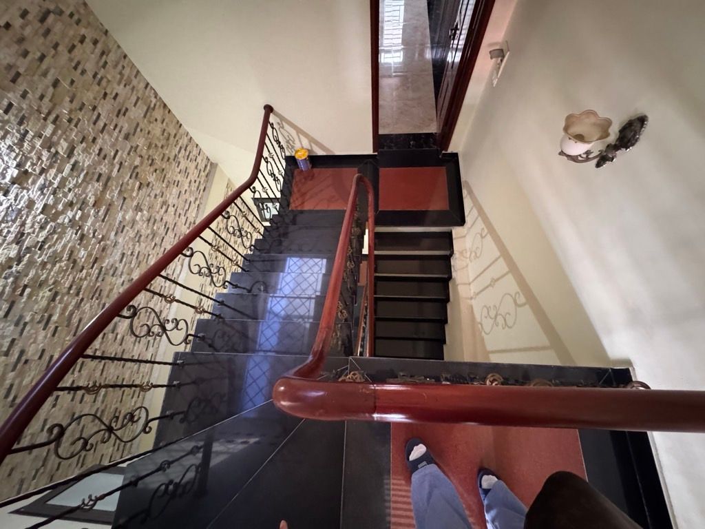 Bán nhà Bùi Xương Trạch - diện tích 58m2 6 tầng - 2 mặt ngõ - giá 15,6 tỷ