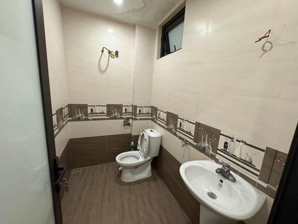 Bán nhà Bùi Xương Trạch - diện tích 58m2 6 tầng - 2 mặt ngõ - giá 15,6 tỷ