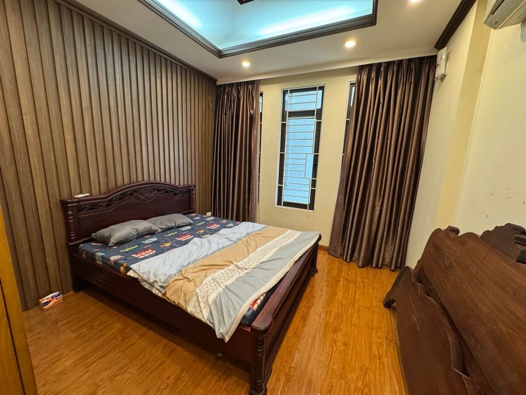 Bán nhà Bùi Xương Trạch - diện tích 58m2 6 tầng - 2 mặt ngõ - giá 15,6 tỷ