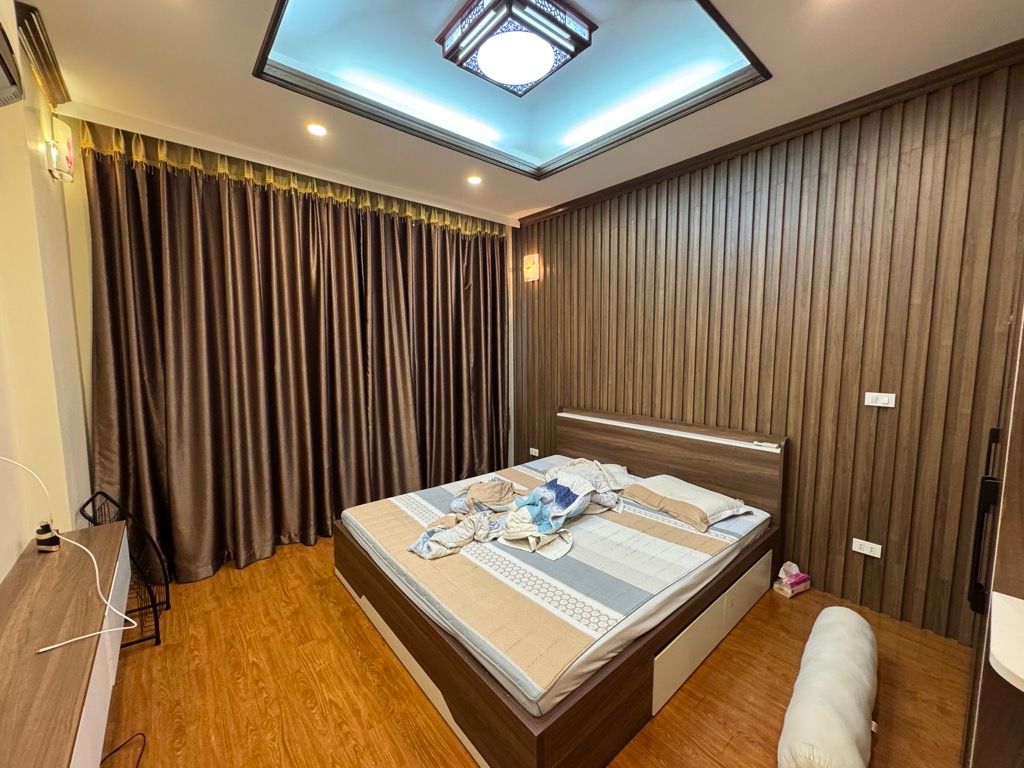 Bán nhà Bùi Xương Trạch - diện tích 58m2 6 tầng - 2 mặt ngõ - giá 15,6 tỷ