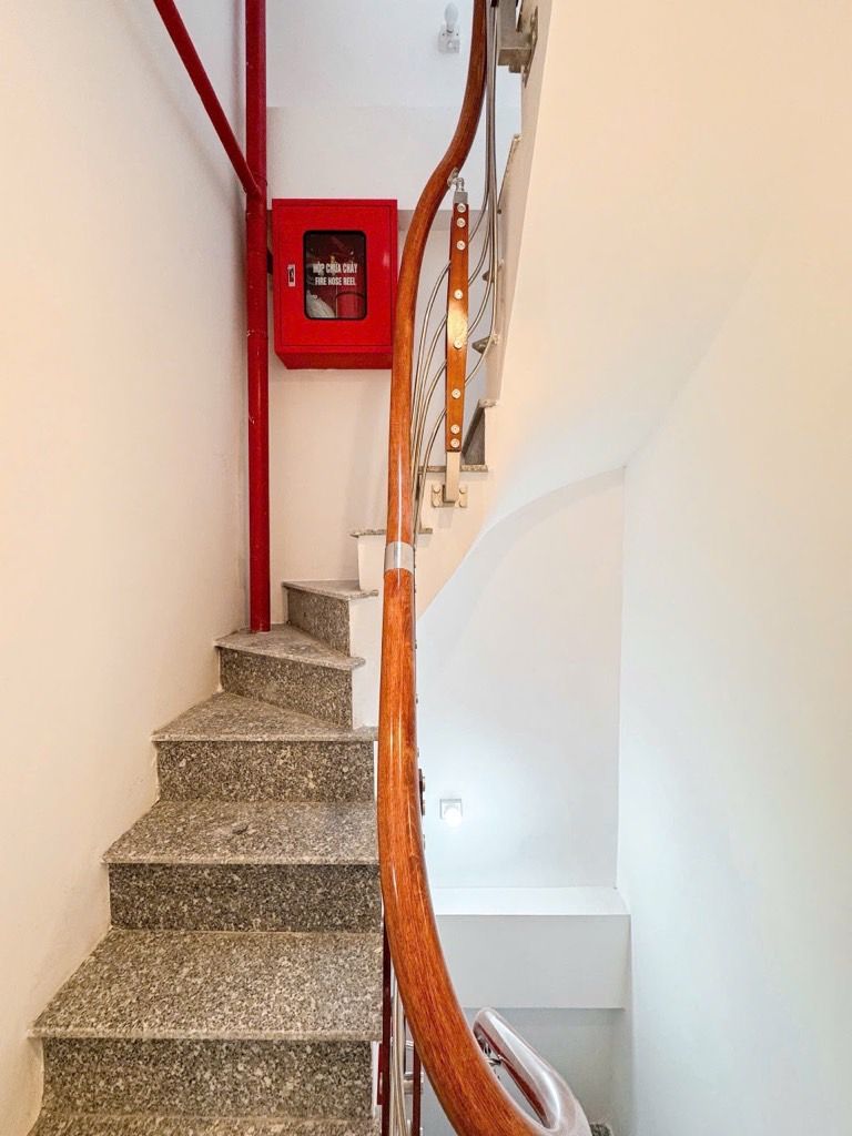 Bán nhà Định Công - diện tích 61,5m2 7 tầng - Cực hiếm - giá 19,5 tỷ