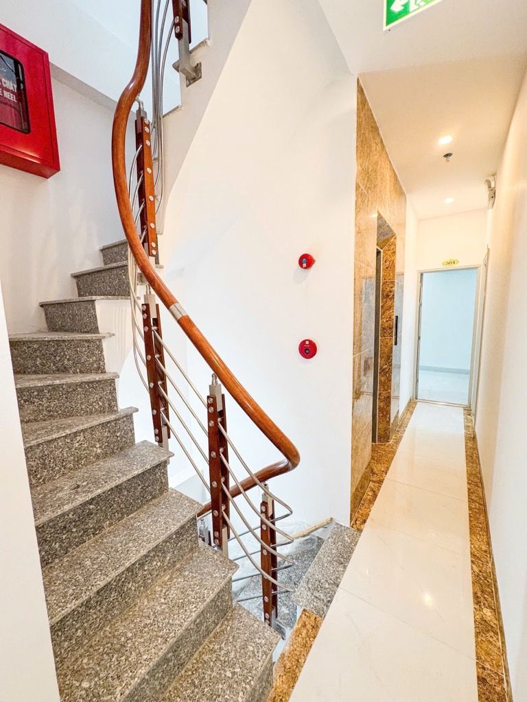 Bán nhà Định Công - diện tích 61,5m2 7 tầng - Cực hiếm - giá 19,5 tỷ