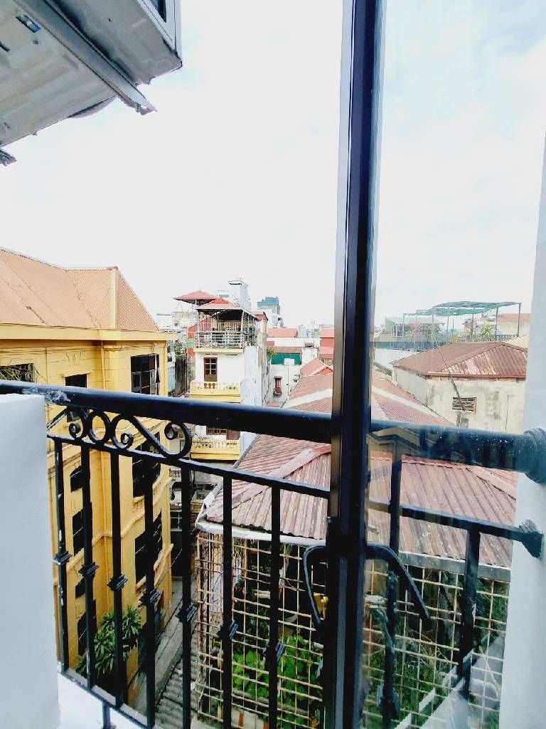 Bán nhà Hoàng Văn Thái - diện tích 68,7m2 6 tầng - Thang máy - giá 18,6 tỷ