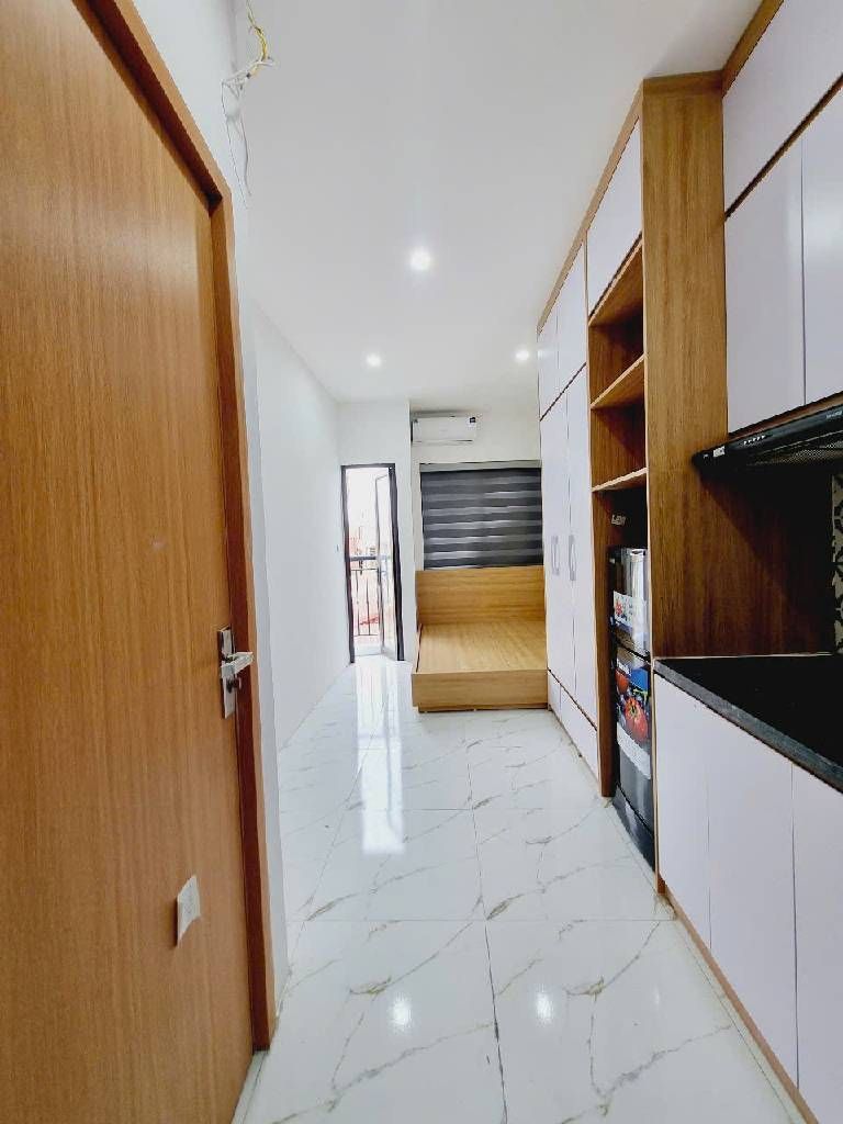 Bán nhà Hoàng Văn Thái - diện tích 68,7m2 6 tầng - Thang máy - giá 18,6 tỷ