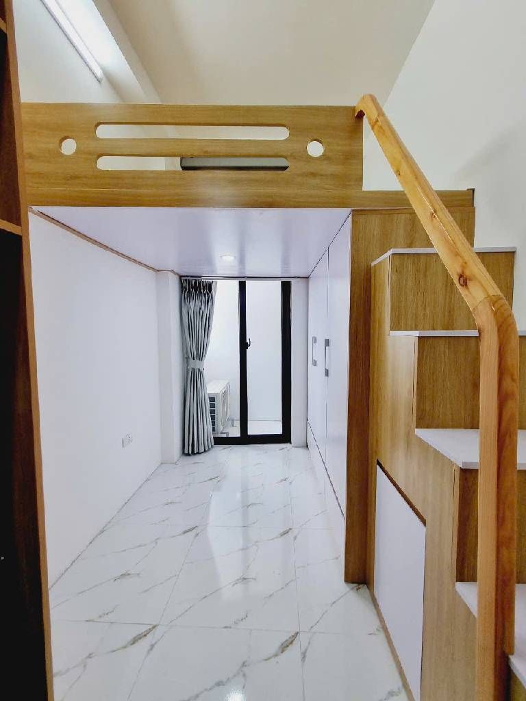 Bán nhà Hoàng Văn Thái - diện tích 68,7m2 6 tầng - Thang máy - giá 18,6 tỷ