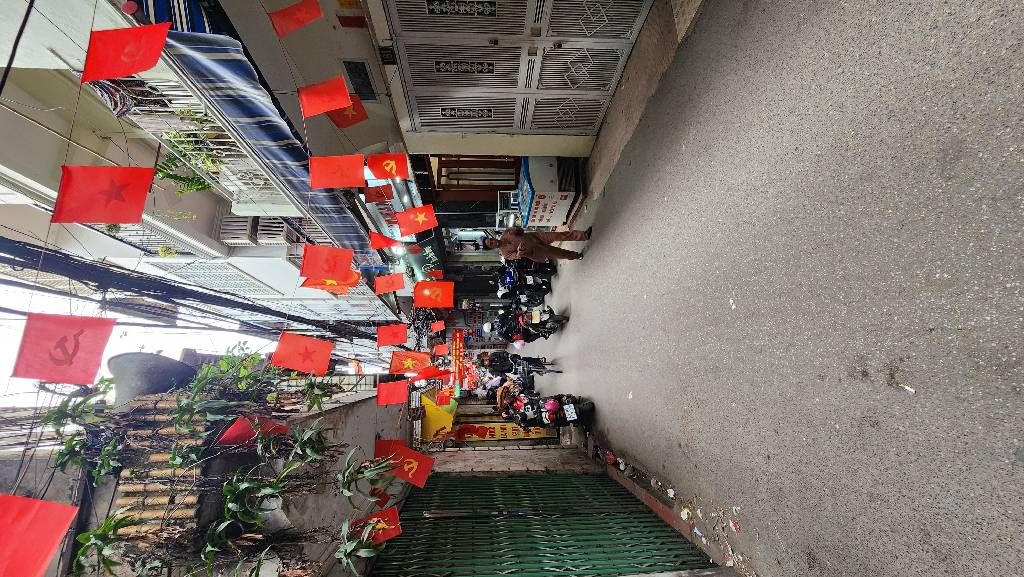 Bán nhà Văn Chương - diện tích 41m2 5 tầng - Cách đường ô tô vài bước chân - giá 11,5 tỷ