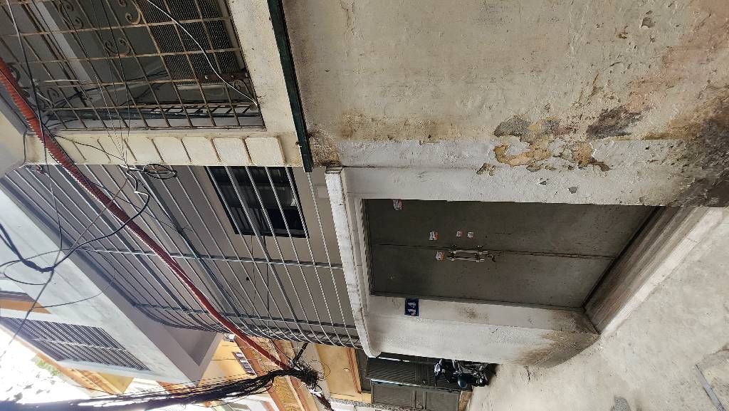 Bán nhà Văn Chương - diện tích 41m2 5 tầng - Cách đường ô tô vài bước chân - giá 11,5 tỷ