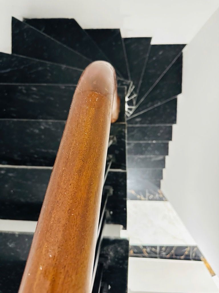 Bán nhà Minh Khai - diện tích 54m2 6 tầng - ô tô tránh - giá 22 tỷ