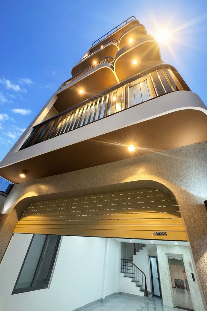 Bán nhà phố Ngọc Trì (51m2 x 5T) – 9,5 tỷ – Nhà mới, lô góc, 3 mặt thoáng