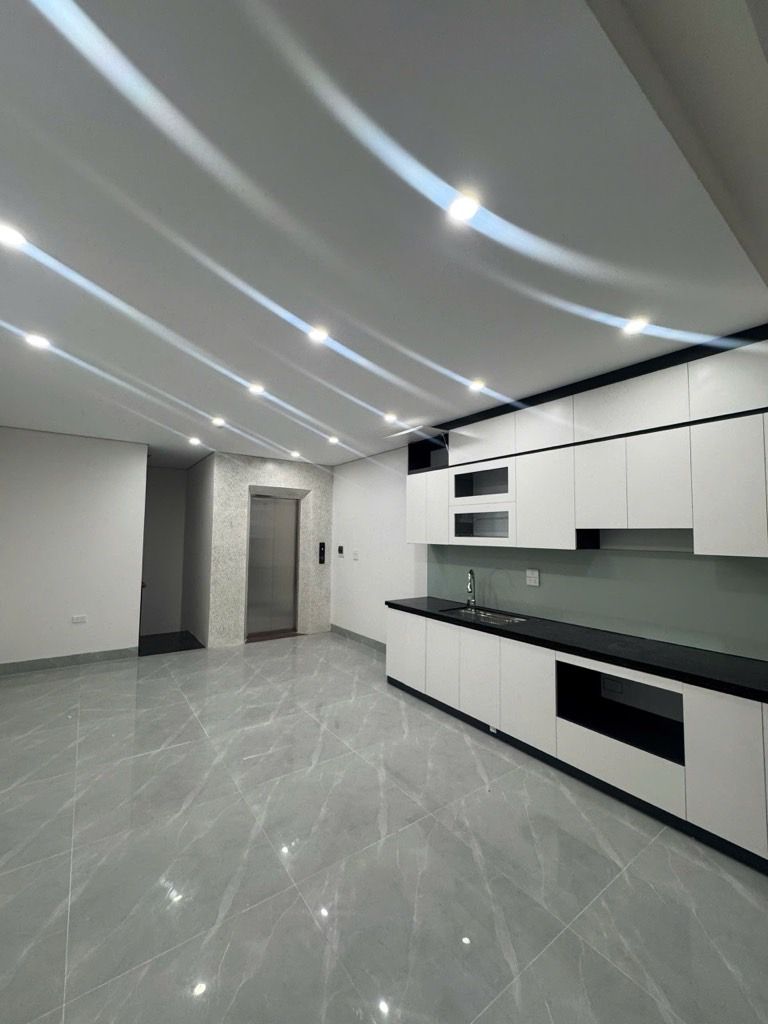 Alternative view of Bán nhà phố Ngọc Trì (51m2 x 5T) - 9,5 tỷ - Nhà mới, lô góc, 3 mặt thoáng