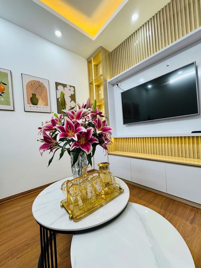 Bán nhà Nguyễn Xiển - diện tích 54.3m2 1 tầng - nhà đẹp hiếm có - giá 4,4 tỷ