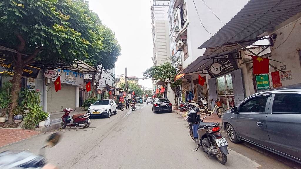 Bán nhà Vũ Tông Phan - diện tích 30m2 3 tầng - ngõ thông, 3 gác đỗ tận cửa - giá 3,05 tỷ