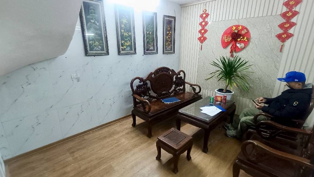 Bán nhà Vũ Tông Phan - diện tích 30m2 3 tầng - ngõ thông, 3 gác đỗ tận cửa - giá 3,05 tỷ