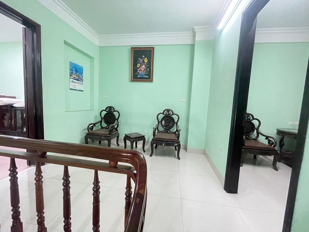 Bán nhà Ao Sào - diện tích 66.3m2 4 tầng - Ô tô dừng đỗ - giá 23,5 tỷ