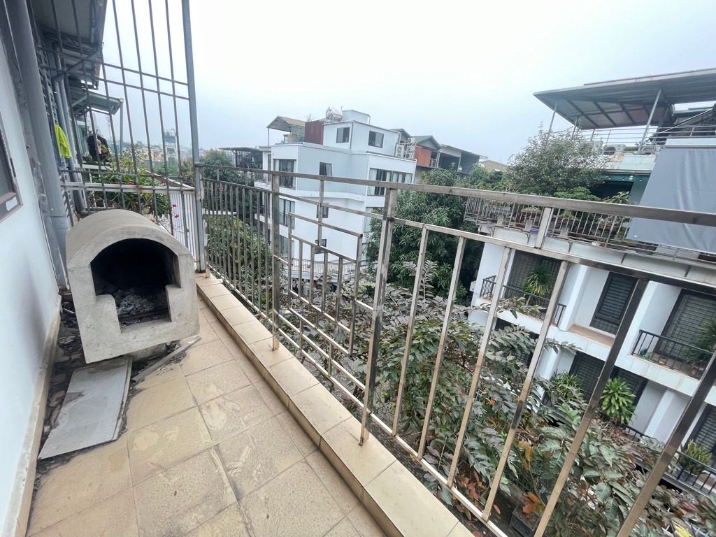 Bán nhà Ao Sào - diện tích 66.3m2 4 tầng - Ô tô dừng đỗ - giá 23,5 tỷ