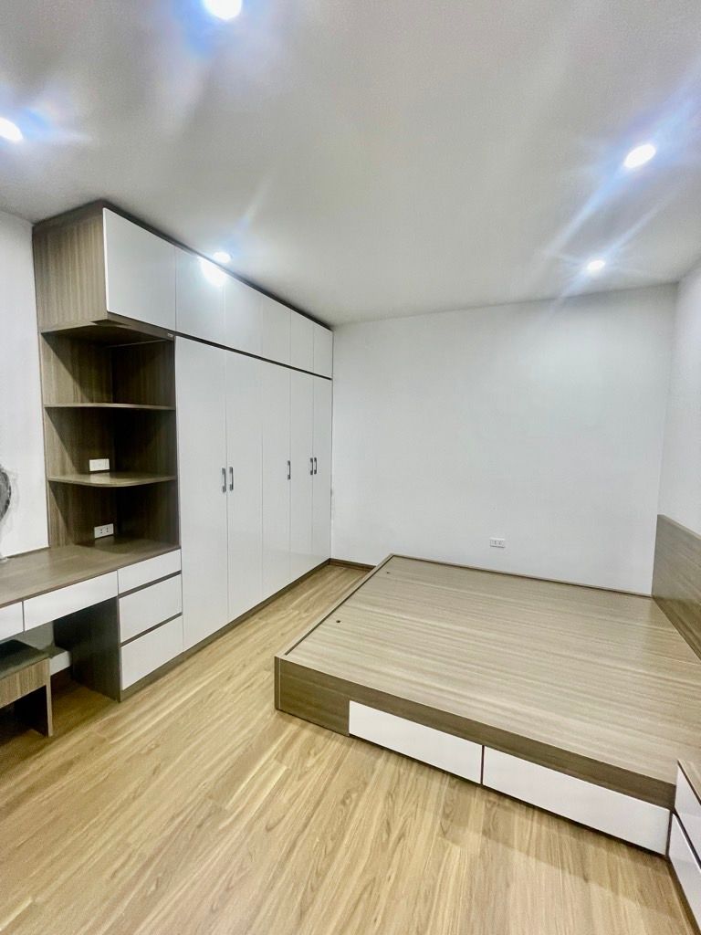 Bán nhà Nguyễn Quý Đức - diện tích 54.7m2 1 tầng - ô tô đỗ chân cầu thang - giá 4,2 tỷ