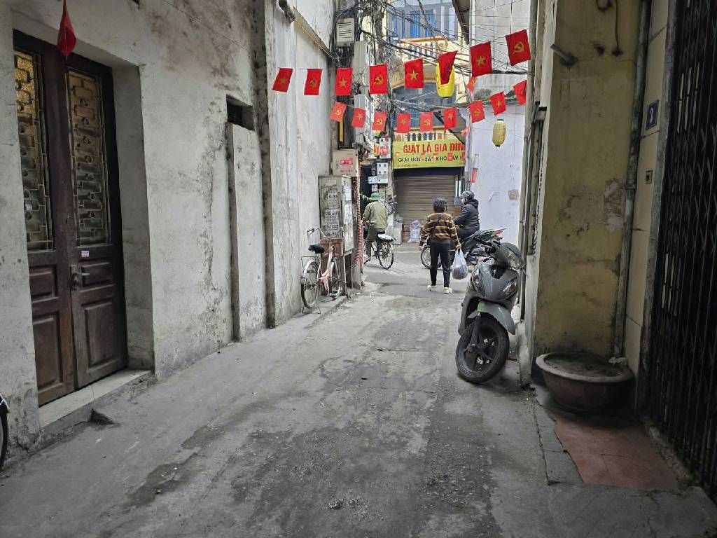 Bán nhà Cống Trắng - diện tích 50m2 1 tầng - Căn hộ P503 tòa CCMN - giá 2,7 tỷ