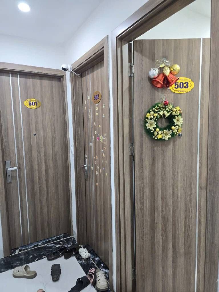 Bán nhà Cống Trắng - diện tích 50m2 1 tầng - Căn hộ P503 tòa CCMN - giá 2,7 tỷ