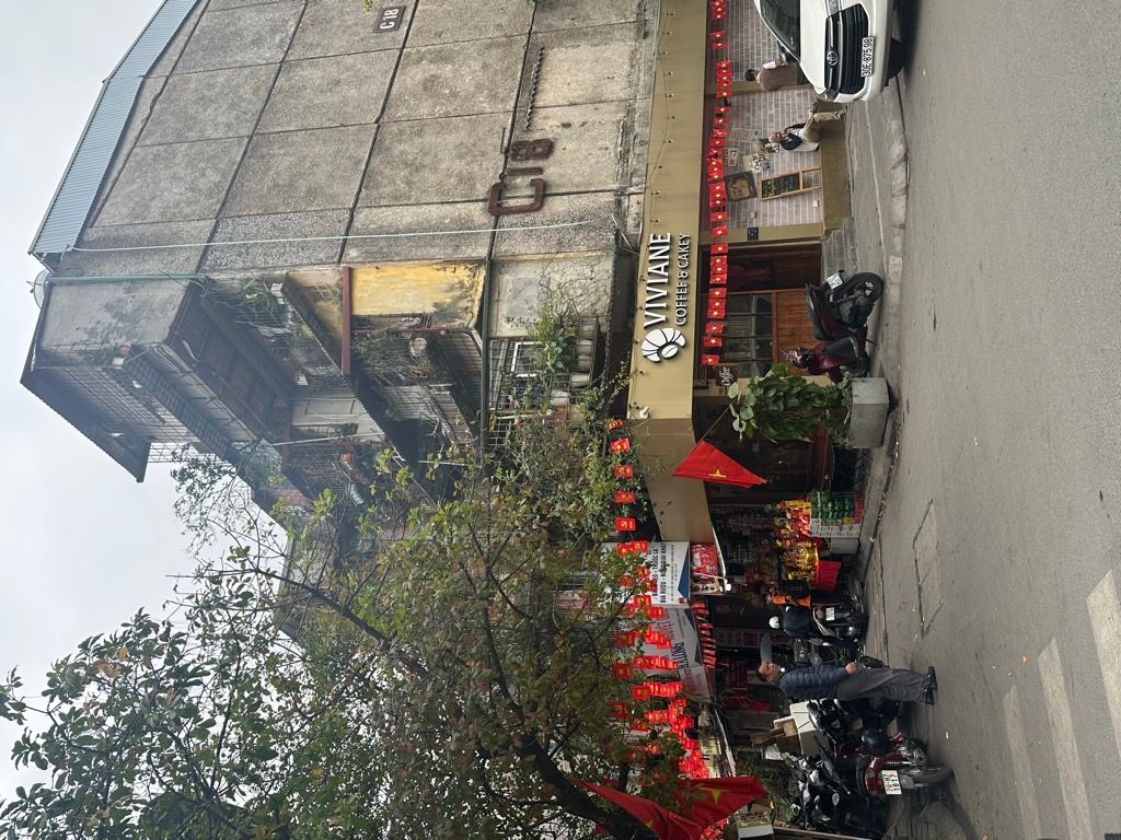 Bán nhà Toà C18 Tập thể T1 - diện tích 39m2 1 tầng - Ô tô tránh - giá 7,2 tỷ