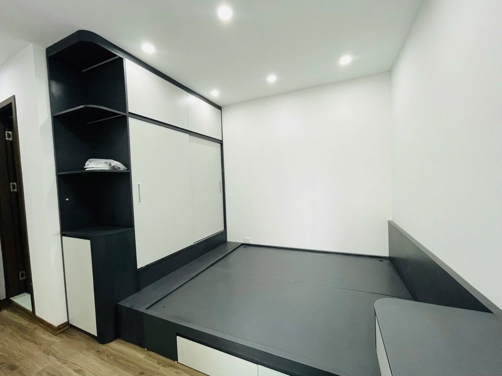 Bán nhà Linh Đàm - diện tích 46m2 1 tầng - Chung cư giá rẻ - giá 2,999 tỷ