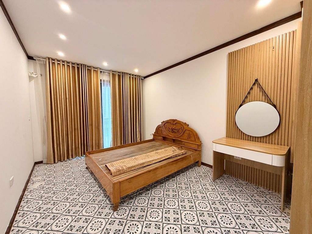 Bán nhà Nguyễn An Ninh - diện tích 56m2 4 tầng - Thang máy - giá 14,8 tỷ