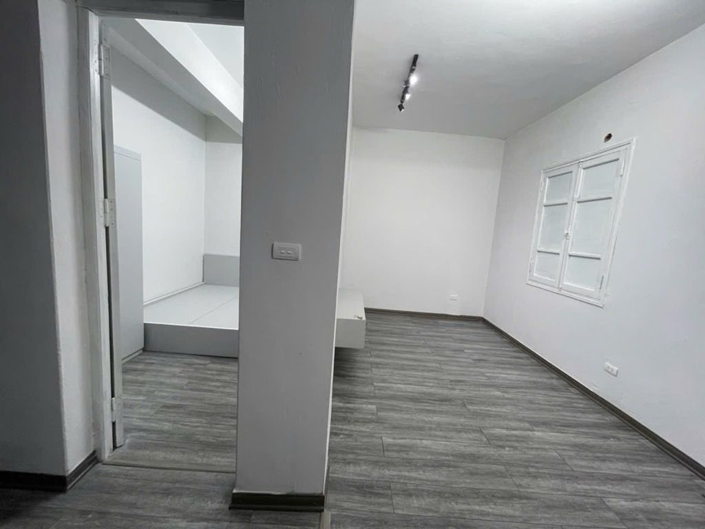 Bán nhà Lương Khánh Thiện - diện tích 42m2 4 tầng - nhà đẹp hiếm có - giá 4,5 tỷ