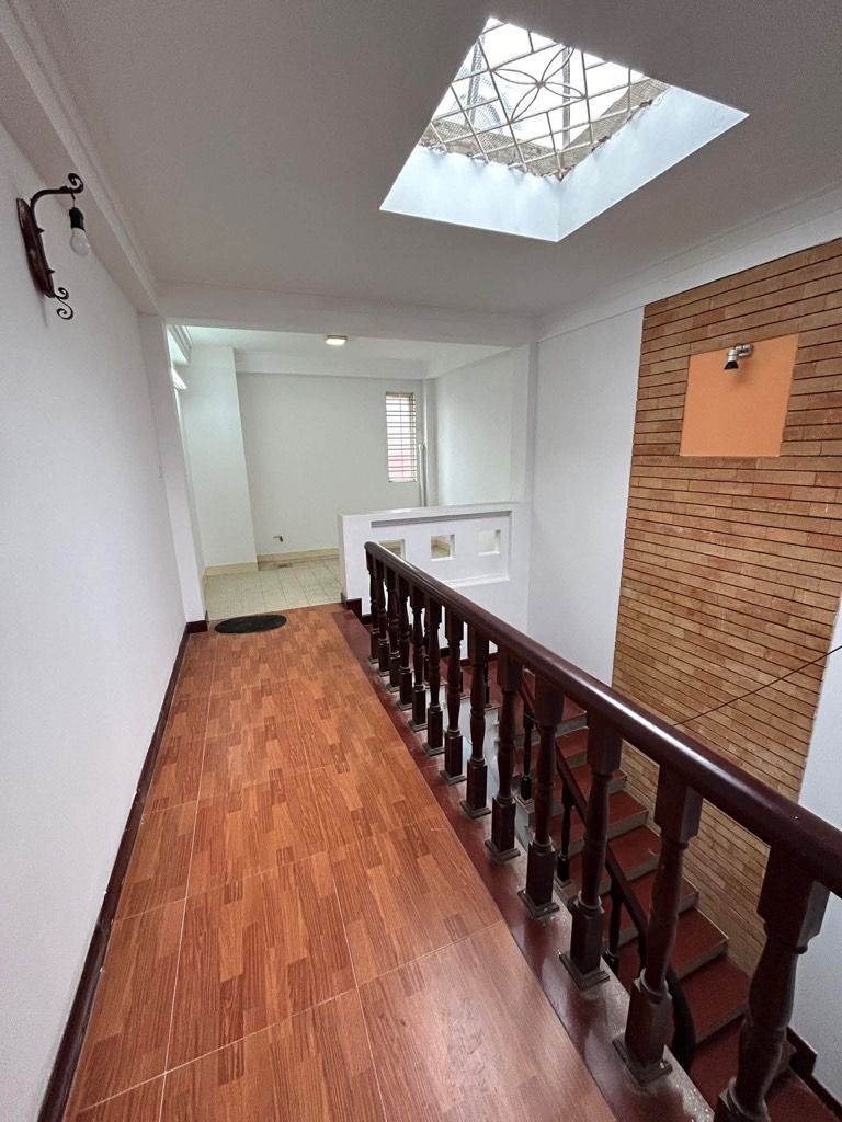 Bán nhà Vũ Ngọc Phan - diện tích 72,4m2 5 tầng - Phân lô cán bộ - giá 14,5 tỷ